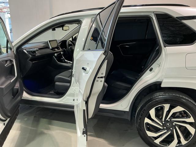 ＲＡＶ４ハイブリッドＧドライブレコーダ　シートヒータ　バックモニター　ＬＥＤヘッドライト　スマキー　ＴＶナビ　横滑り防止装置　クルコン　エアバッグ　ＡＷ　キーレスエントリー　ＥＴＣ　ＡＢＳ（栃木県）の中古車
