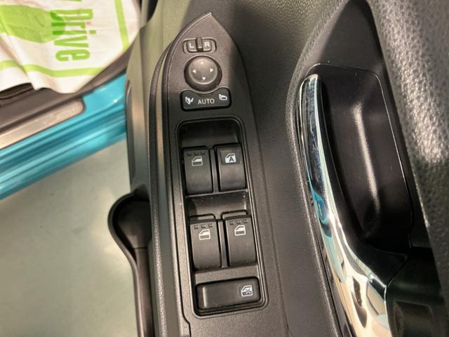 タントカスタムＸ衝突軽減ブレーキ　リアコーナーセンサー　車線逸脱防止　アイドリングストップ機能　Ｂカメラ　ナビＴＶ　盗難警報装置　ＬＥＤ　キーレスエントリー　前席シートヒーター　オート　雹害あり（栃木県）の中古車