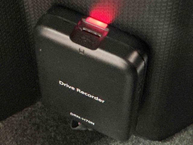 タントカスタムXセレクションソナーセンサー LED キーフリー オートハイビーム アルミホイール 車線逸脱警報 エコアイドル オートライト スマートキー ベンチシート メモリーナビ セキュリティー ナビテレビ(栃木県)の中古車