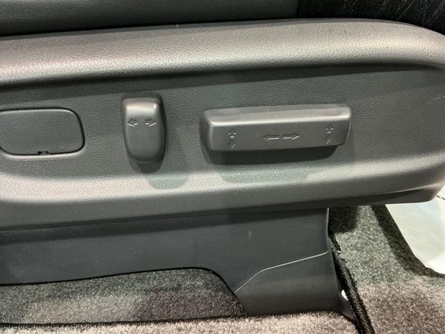 オデッセイハイブリッドハイブリッドアブソルート・ホンダセンシングアルミ　リアカメラ　デュアルエアコン　ＡＢＳ　オートライト　キーレス　ＶＳＡ　Ｗエアバッグ　ＬＥＤライト　ナビＴＶ　ＥＴＣ　エアバッグ　インテリキー　セキュリティアラーム　メモリ−ナビ（栃木県）の中古車