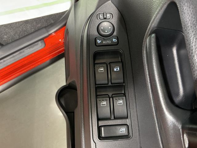 タントファンクロスパーキングセンサー 衝突軽減システム 両側オートドア シートヒータ オートLED レーンキープアシスト LEDヘットライト キーレスエントリー スマートキ− オートライト ベンチシート(栃木県)の中古車