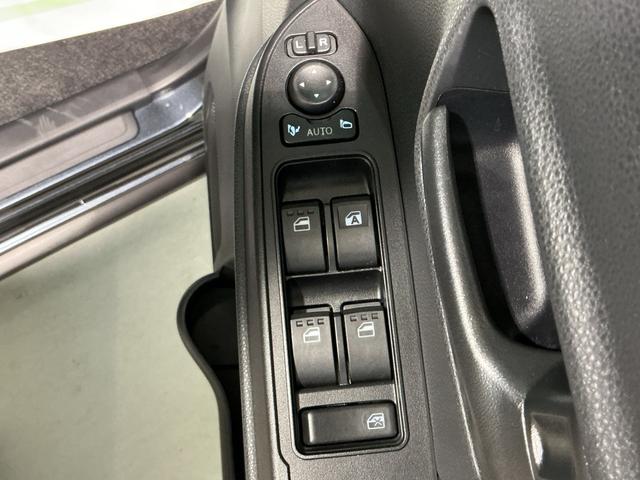 タントファンクロスパーキングセンサー 衝突軽減システム 両側オートドア シートヒータ オートLED レーンキープアシスト LEDヘットライト キーレスエントリー スマートキ− オートライト ベンチシート(栃木県)の中古車