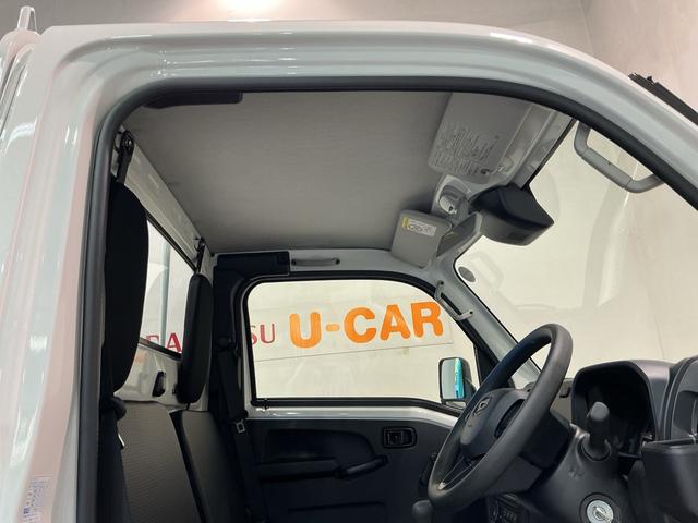 ハイゼットトラックスタンダード 農用スペシャル4WD レーンキープアシスト ソナー 助手席エアバック 誤発進抑制機能 エアコン付 衝突安全ボディ 運転席エアバック オートライト 横滑り防止 アイドリングストップ ABS イモビ(栃木県)の中古車