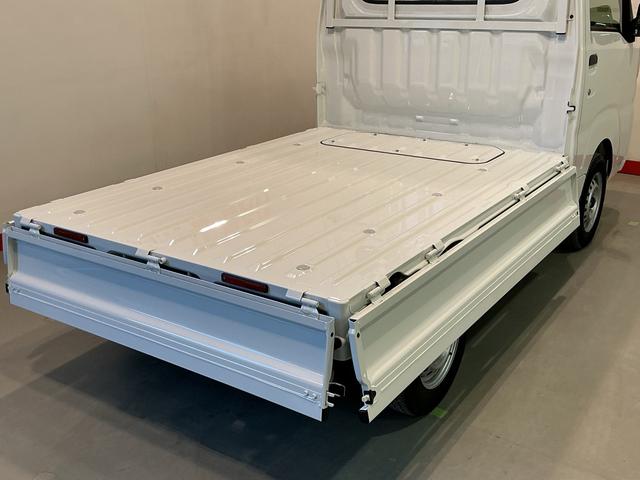 ハイゼットトラックスタンダード 農用スペシャル4WD レーンキープアシスト ソナー 助手席エアバック 誤発進抑制機能 エアコン付 衝突安全ボディ 運転席エアバック オートライト 横滑り防止 アイドリングストップ ABS イモビ(栃木県)の中古車