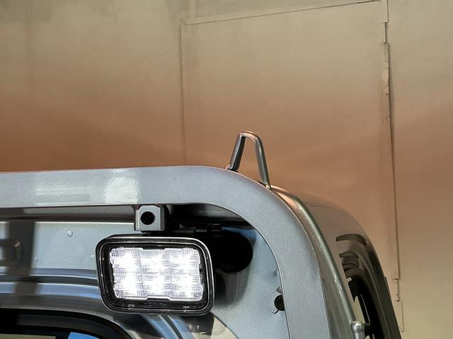 ハイゼットトラックスタンダード 農用スペシャルレーンキープアシスト 助手席エアバック 誤発進抑制機能 オートハイビーム PS エアコン付 センターデフロック 衝突安全ボディ 運転席エアバック 横滑り防止 アイドリングストップ ABS(栃木県)の中古車