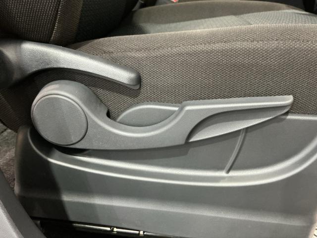 トールＧ衝突回避支援ブレーキ　オートＬＥＤ　電格ミラー　メモリナビ　ＥＴＣ　ＬＥＤライト　横滑り防止装置　車線逸脱警報　両側自動ドア　セキュリティーアラーム　キーフリーシステム　オートライト　エアバッグ（栃木県）の中古車