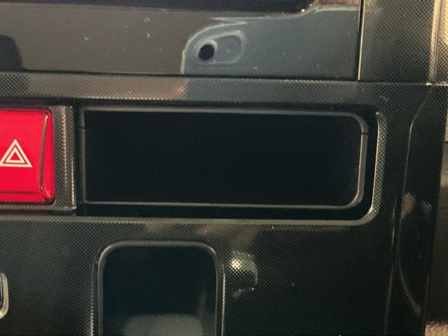 トールＧ衝突回避支援ブレーキ　オートＬＥＤ　電格ミラー　メモリナビ　ＥＴＣ　ＬＥＤライト　横滑り防止装置　車線逸脱警報　両側自動ドア　セキュリティーアラーム　キーフリーシステム　オートライト　エアバッグ（栃木県）の中古車