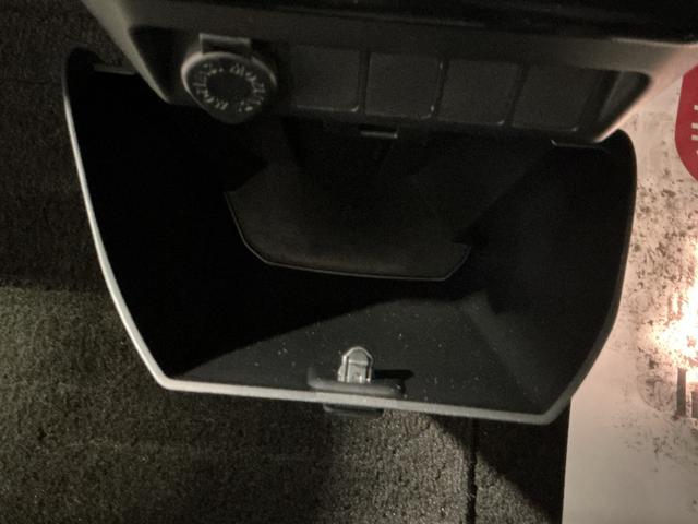 トールＧ衝突回避支援ブレーキ　オートＬＥＤ　電格ミラー　メモリナビ　ＥＴＣ　ＬＥＤライト　横滑り防止装置　車線逸脱警報　両側自動ドア　セキュリティーアラーム　キーフリーシステム　オートライト　エアバッグ（栃木県）の中古車