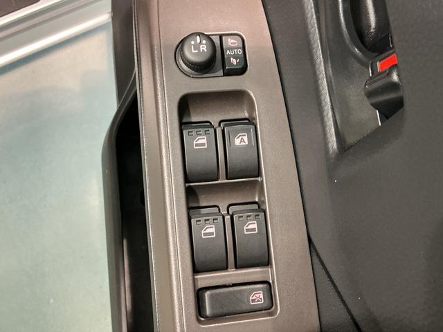 トールＧ衝突回避支援ブレーキ　オートＬＥＤ　電格ミラー　メモリナビ　ＥＴＣ　ＬＥＤライト　横滑り防止装置　車線逸脱警報　両側自動ドア　セキュリティーアラーム　キーフリーシステム　オートライト　エアバッグ（栃木県）の中古車