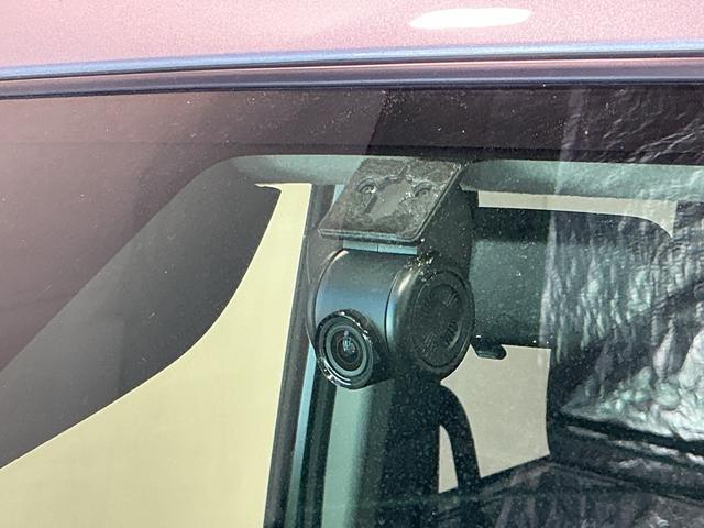 トールＧ衝突回避支援ブレーキ　オートＬＥＤ　電格ミラー　メモリナビ　ＥＴＣ　ＬＥＤライト　横滑り防止装置　車線逸脱警報　両側自動ドア　セキュリティーアラーム　キーフリーシステム　オートライト　エアバッグ（栃木県）の中古車