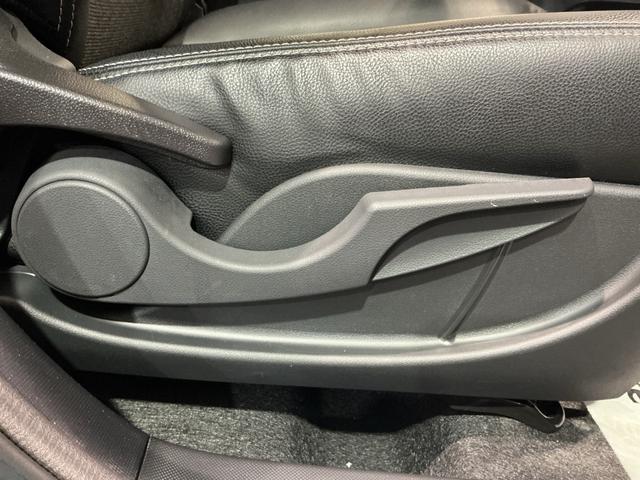 ロッキープレミアムG HEVバックカメラ付き 電動格納式ドアミラー 追従式クルーズコントロール 衝突被害軽減 盗難防止 衝突安全ボディ アルミホイル LEDライト ETC付 オートLED Sヒーター TV(栃木県)の中古車