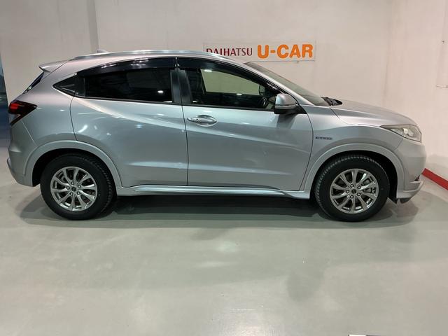 ヴェゼルハイブリッドZ・ホンダセンシングレーダーサポート 横滑り防止システム バックカメラ 盗難防止装置 衝突安全ボディ スマ−トキ− ECOモード Aライト LEDライト アルミ ETC車載器(栃木県)の中古車