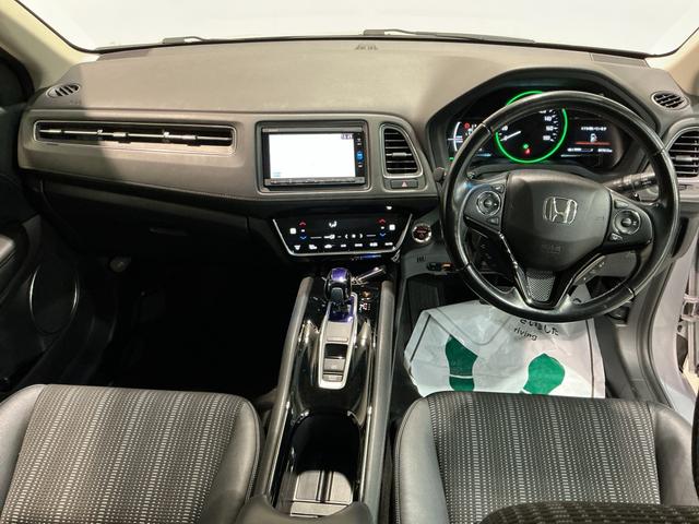 ヴェゼルハイブリッドZ・ホンダセンシングレーダーサポート 横滑り防止システム バックカメラ 盗難防止装置 衝突安全ボディ スマ−トキ− ECOモード Aライト LEDライト アルミ ETC車載器(栃木県)の中古車