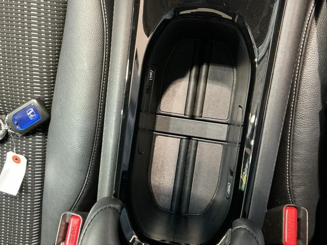 ヴェゼルハイブリッドZ・ホンダセンシングレーダーサポート 横滑り防止システム バックカメラ 盗難防止装置 衝突安全ボディ スマ−トキ− ECOモード Aライト LEDライト アルミ ETC車載器(栃木県)の中古車