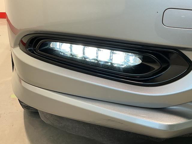 ヴェゼルハイブリッドZ・ホンダセンシングレーダーサポート 横滑り防止システム バックカメラ 盗難防止装置 衝突安全ボディ スマ−トキ− ECOモード Aライト LEDライト アルミ ETC車載器(栃木県)の中古車