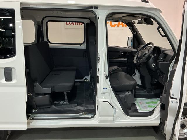 ハイゼットカーゴＤＸＬＥＤヘッドライト　踏み間違い防止　Ｗエアバック　セキュリティアラーム　キーフリーシステム　エコアイドル　車線逸脱警報　切替４ＷＤ　オートハイビーム　オートライト　スライドドア　ＡＢＳ（栃木県）の中古車