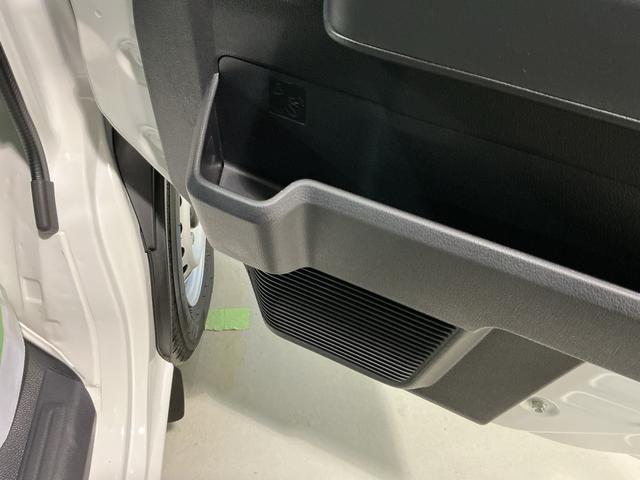 ハイゼットカーゴＤＸＬＥＤヘッドライト　踏み間違い防止　Ｗエアバック　セキュリティアラーム　キーフリーシステム　エコアイドル　車線逸脱警報　切替４ＷＤ　オートハイビーム　オートライト　スライドドア　ＡＢＳ（栃木県）の中古車