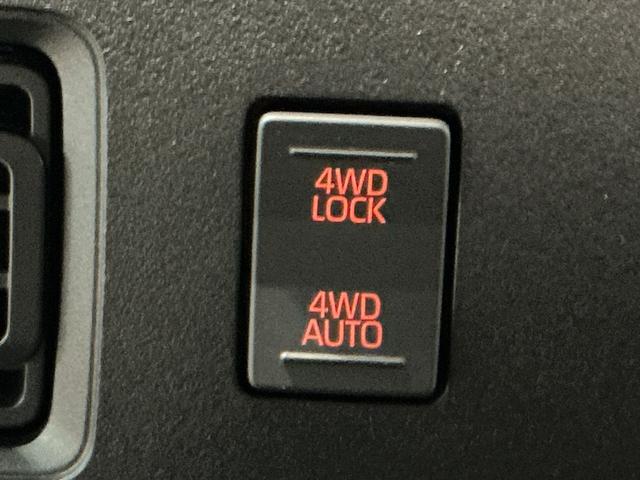 ハイゼットカーゴＤＸＬＥＤヘッドライト　踏み間違い防止　Ｗエアバック　セキュリティアラーム　キーフリーシステム　エコアイドル　車線逸脱警報　切替４ＷＤ　オートハイビーム　オートライト　スライドドア　ＡＢＳ（栃木県）の中古車