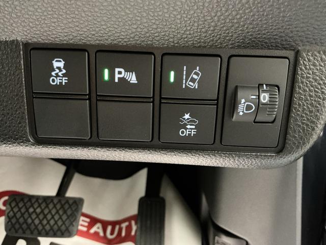 Ｎ−ＷＧＮカスタムＬ・ターボホンダセンシングブレーキサポート　盗難警報装置　衝突安全ボディ　横滑り防止機能　ＬＥＤヘッド　タ−ボ　Ａストップ　ＡＢＳ　ＥＴＣ付き　ナビＴＶ　メモリナビ　Ｗエアバッグ　エアバッグ　アルミホイール（栃木県）の中古車