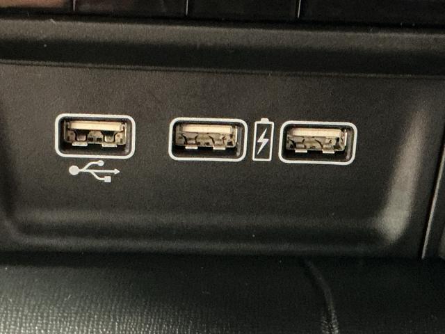 Ｎ−ＷＧＮカスタムＬ・ターボホンダセンシングブレーキサポート　盗難警報装置　衝突安全ボディ　横滑り防止機能　ＬＥＤヘッド　タ−ボ　Ａストップ　ＡＢＳ　ＥＴＣ付き　ナビＴＶ　メモリナビ　Ｗエアバッグ　エアバッグ　アルミホイール（栃木県）の中古車