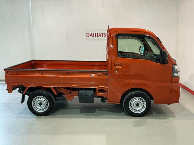 ハイゼットトラックスタンダード 農用スペシャルレーンキープアシスト ソナー キーレスエントリー 助手席エアバック 誤発進抑制機能 オートハイビーム PS エアコン付 センターデフロック 衝突安全ボディ 運転席エアバック(栃木県)の中古車