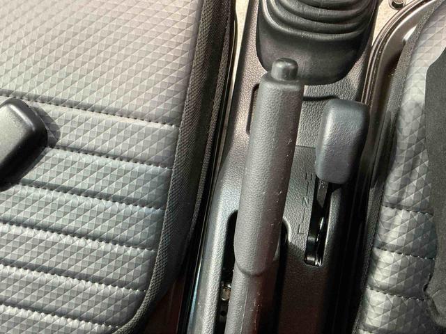 ハイゼットトラックスタンダード 農用スペシャルレーンキープアシスト ソナー キーレスエントリー 助手席エアバック 誤発進抑制機能 オートハイビーム PS エアコン付 センターデフロック 衝突安全ボディ 運転席エアバック(栃木県)の中古車