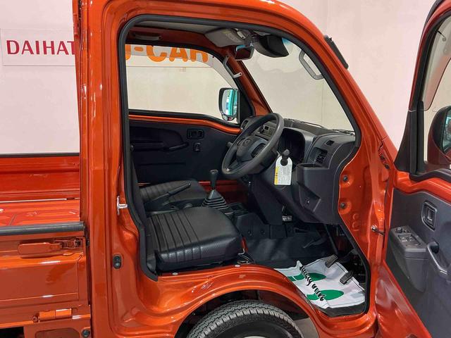 ハイゼットトラックスタンダード 農用スペシャルレーンキープアシスト ソナー キーレスエントリー 助手席エアバック 誤発進抑制機能 オートハイビーム PS エアコン付 センターデフロック 衝突安全ボディ 運転席エアバック(栃木県)の中古車