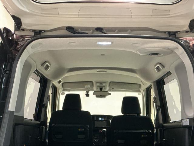 トールカスタムＧ　リミテッド　ＳＡIIIナビＴＶ　横滑り防止　オートマチックハイビーム　両側自動ドア　オートクルーズコントロール　ＬＥＤ　盗難防止装置　ＥＴＣ　キーレス　スマートキー　エコアイドル　メモリーナビ　エアバッグ（栃木県）の中古車