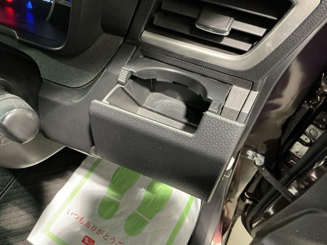 トールカスタムＧ　リミテッド　ＳＡIIIナビＴＶ　横滑り防止　オートマチックハイビーム　両側自動ドア　オートクルーズコントロール　ＬＥＤ　盗難防止装置　ＥＴＣ　キーレス　スマートキー　エコアイドル　メモリーナビ　エアバッグ（栃木県）の中古車