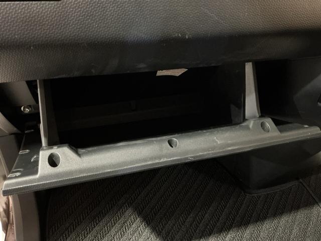 トールカスタムＧ　リミテッド　ＳＡIIIナビＴＶ　横滑り防止　オートマチックハイビーム　両側自動ドア　オートクルーズコントロール　ＬＥＤ　盗難防止装置　ＥＴＣ　キーレス　スマートキー　エコアイドル　メモリーナビ　エアバッグ（栃木県）の中古車