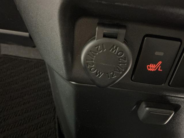 トールカスタムＧ　リミテッド　ＳＡIIIナビＴＶ　横滑り防止　オートマチックハイビーム　両側自動ドア　オートクルーズコントロール　ＬＥＤ　盗難防止装置　ＥＴＣ　キーレス　スマートキー　エコアイドル　メモリーナビ　エアバッグ（栃木県）の中古車