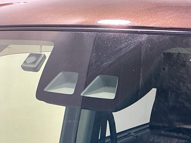 トールカスタムＧ　リミテッド　ＳＡIIIナビＴＶ　横滑り防止　オートマチックハイビーム　両側自動ドア　オートクルーズコントロール　ＬＥＤ　盗難防止装置　ＥＴＣ　キーレス　スマートキー　エコアイドル　メモリーナビ　エアバッグ（栃木県）の中古車