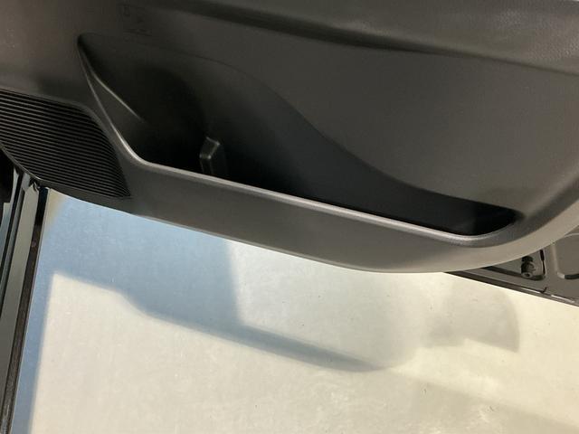 トールカスタムＧパノラマモニター　助手席エアバッグ　ＬＥＤライト　キーレス　Ｉストップ　電格ミラー　ハイビームアシスト　Ａライト　イモビ　前席シートヒーター　ＥＳＣ　ＥＴＣ　エアバック（栃木県）の中古車