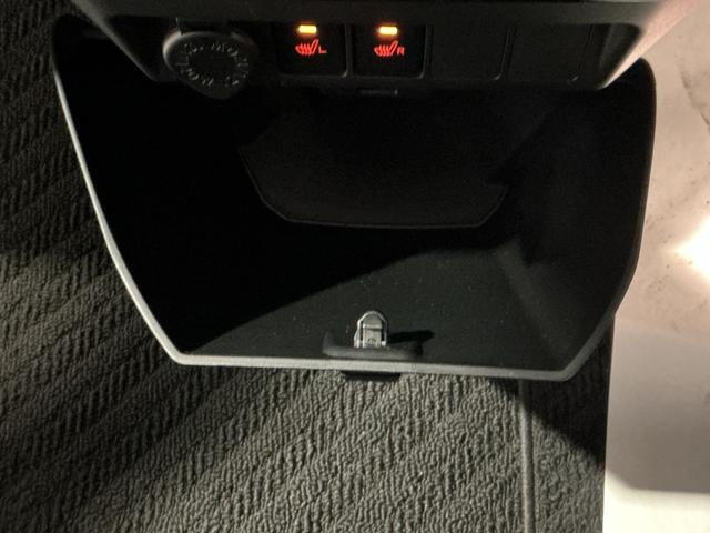 トールカスタムＧパノラマモニター　助手席エアバッグ　ＬＥＤライト　キーレス　Ｉストップ　電格ミラー　ハイビームアシスト　Ａライト　イモビ　前席シートヒーター　ＥＳＣ　ＥＴＣ　エアバック（栃木県）の中古車