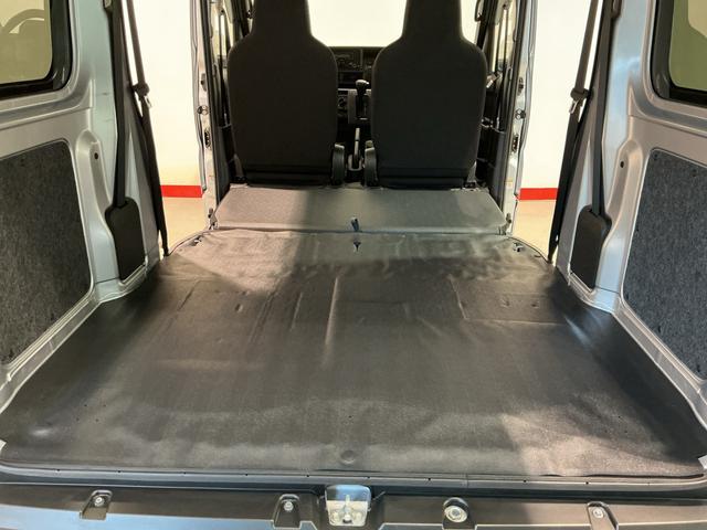 ハイゼットカーゴＤＸＬＥＤヘッドランプ　前後ソナー　安全ボディ　セキュリティアラーム　キーレスキー　エコアイドル　ハイビームアシスト　ＥＳＣ　オートライト　レーンアシスト　両席エアバッグ　ＡＢＳ（栃木県）の中古車