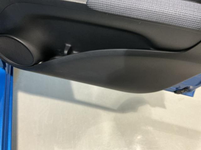 シエンタＧナビ・ＴＶ　スマートキープッシュスタート　電動格納式ドアミラー　アイドリングＳ　リアカメラ　　衝突安全ボディ　ＥＴＣ　運転席エアバック　キーフリーシステム　ＡＢＳ　社外アルミホイール（栃木県）の中古車