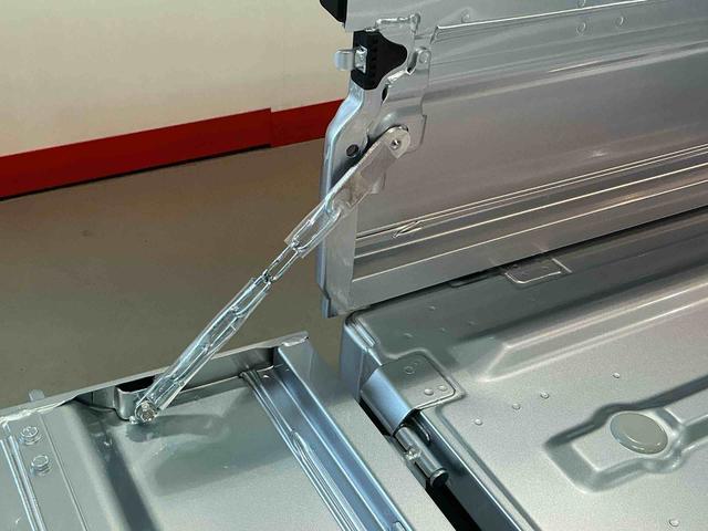 ハイゼットトラックジャンボスタンダード切り替え４ＷＤ　衝突軽減システム　エアバック　車線逸脱警報　デュアルエアバック　横滑り防止装置　コーナーセンサー　アイドリングストップ　オートマチックハイビーム　エアコン　オートライト（栃木県）の中古車