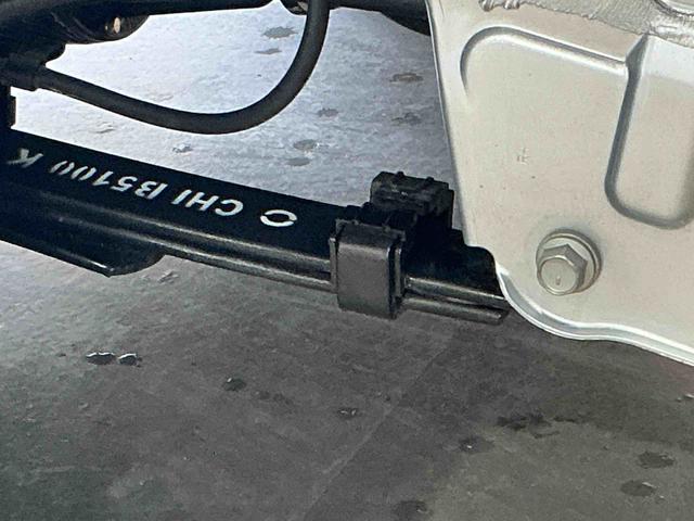 ハイゼットトラックジャンボスタンダード切り替え４ＷＤ　衝突軽減システム　エアバック　車線逸脱警報　デュアルエアバック　横滑り防止装置　コーナーセンサー　アイドリングストップ　オートマチックハイビーム　エアコン　オートライト（栃木県）の中古車