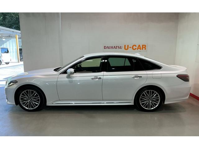 クラウンハイブリッドRSクリアランソナ レーンアシスト LEDヘッドライト クルコン スマートエントリー セキュリティーアラーム 横滑り防止 ETC オートライト TVナビ アルミ メモリーナビ ABS エアバッグ(栃木県)の中古車