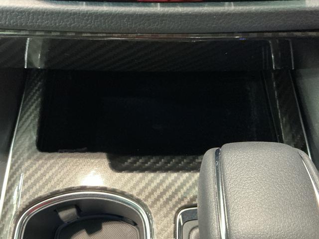 クラウンハイブリッドRSクリアランソナ レーンアシスト LEDヘッドライト クルコン スマートエントリー セキュリティーアラーム 横滑り防止 ETC オートライト TVナビ アルミ メモリーナビ ABS エアバッグ(栃木県)の中古車