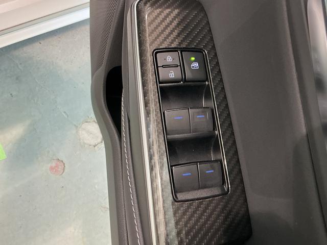 クラウンハイブリッドRSクリアランソナ レーンアシスト LEDヘッドライト クルコン スマートエントリー セキュリティーアラーム 横滑り防止 ETC オートライト TVナビ アルミ メモリーナビ ABS エアバッグ(栃木県)の中古車