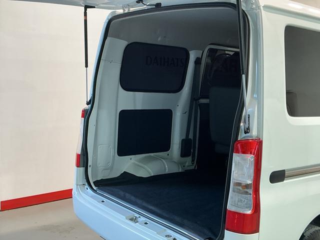 グランマックスカーゴGLオートライト エアバッグ 車線逸脱警報 ABS オートマチックハイビーム キーレス 4WD アドリングストップ機構 スマートアシスト 盗難防止 衝突軽減 Bカメラ(栃木県)の中古車