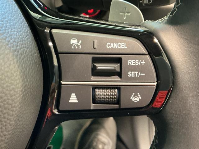 ＺＲ−Ｖｅ：ＨＥＶ　ＺＨｏｎｄａ　ＳＥＮＳＩＮＧ　後退出庫サポート　アダプティブドライビングビーム　マルチビューカメラシステム　Ｈｏｎｄａ　ＣＯＮＮＥＣＴディスプレー＋ＥＴＣ２．０車載器＋ワイヤレス充電器（栃木県）の中古車