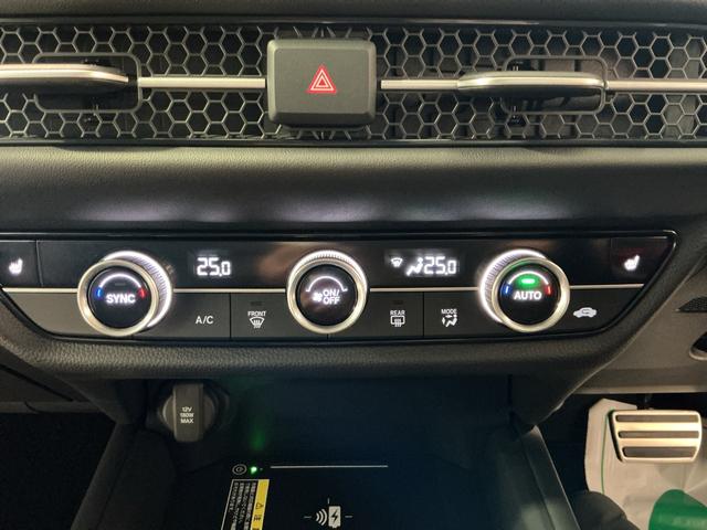 ＺＲ−Ｖｅ：ＨＥＶ　ＺＨｏｎｄａ　ＳＥＮＳＩＮＧ　後退出庫サポート　アダプティブドライビングビーム　マルチビューカメラシステム　Ｈｏｎｄａ　ＣＯＮＮＥＣＴディスプレー＋ＥＴＣ２．０車載器＋ワイヤレス充電器（栃木県）の中古車