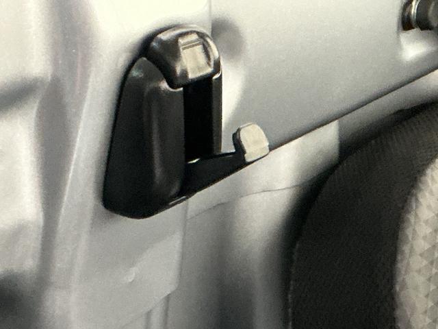 ハイゼットトラックスタンダード 農用スペシャルレーンキープアシスト ソナー 助手席エアバック 誤発進抑制機能 オートハイビーム PS エアコン付 センターデフロック 衝突安全ボディ 運転席エアバック オートライト 横滑り防止(栃木県)の中古車