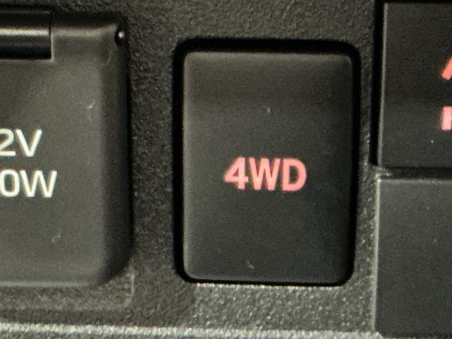 ハイゼットトラックスタンダード 農用スペシャルレーンキープアシスト ソナー 助手席エアバック 誤発進抑制機能 オートハイビーム PS エアコン付 センターデフロック 衝突安全ボディ 運転席エアバック オートライト 横滑り防止(栃木県)の中古車