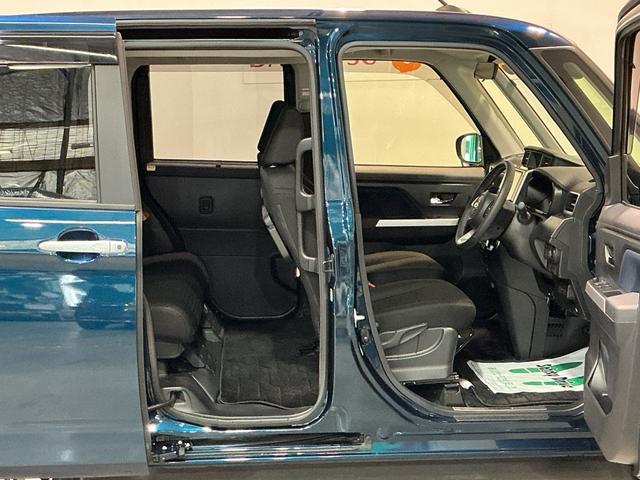 トールカスタムＧパノラマモニター　ＬＥＤライト　キーレス　Ｉストップ　電格ミラー　ハイビームアシスト　イモビライザー　前席シートヒーター　アルミ　スマートキー　メモリーナビ　ソナーセンサー（栃木県）の中古車