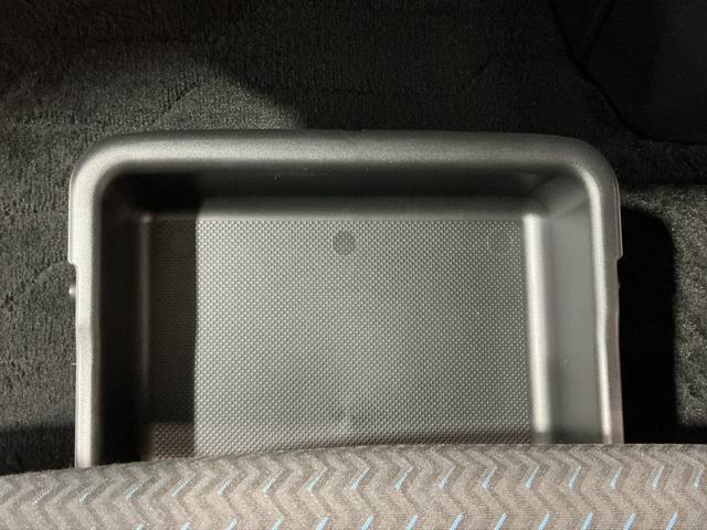 トールカスタムＧパノラマモニター　ＬＥＤライト　キーレス　Ｉストップ　電格ミラー　ハイビームアシスト　イモビライザー　前席シートヒーター　アルミ　スマートキー　メモリーナビ　ソナーセンサー（栃木県）の中古車