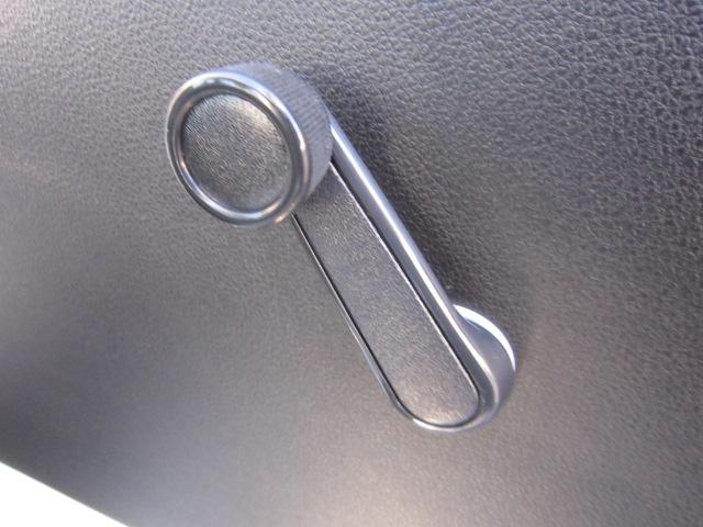 ハイゼットトラックスタンダード　農用スペシャル衝突安全ボディ　誤発進抑制機能　オートハイビーム　オートライト　アイドリングストップ　横滑り防止　切替式４ＷＤ　ＡＢＳ　運転席エアバッグ　車線逸脱警報（栃木県）の中古車