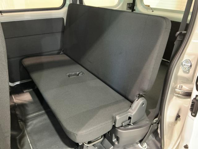 ハイゼットカーゴDX踏み間違い防止 Wエアバック セキュリティアラーム キーフリーシステム エコアイドル 車線逸脱警報 切替4WD オートハイビーム オートライト 運転席エアバッグ ABS コーナーセンサ(栃木県)の中古車